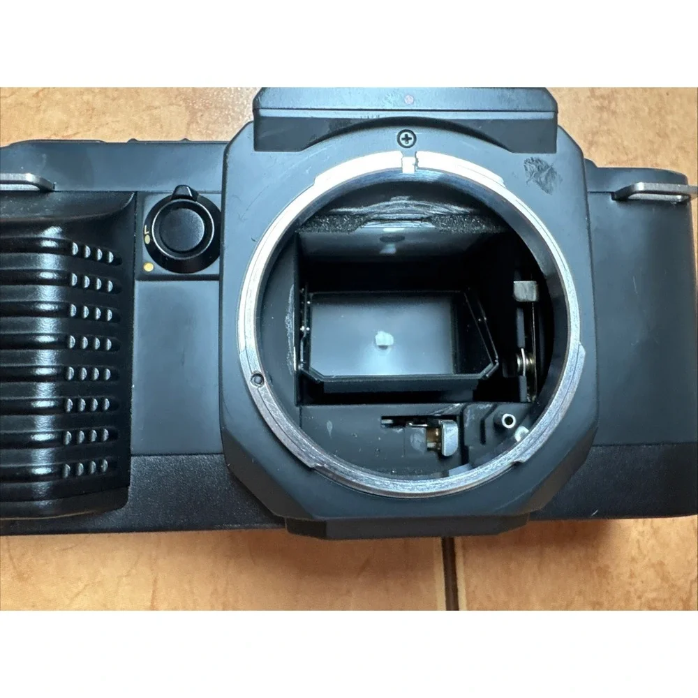 Canon T-70 35m Camera Body, Command Back, Repair‎ Only - Broken Battery Cover